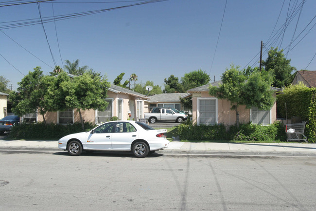 9645-9649 Park St in Bellflower, CA - Building Photo - Building Photo