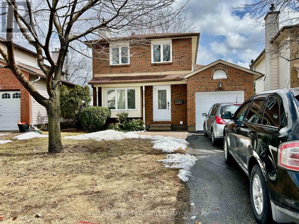 1843 Prestwick Dr in Ottawa, ON - Building Photo