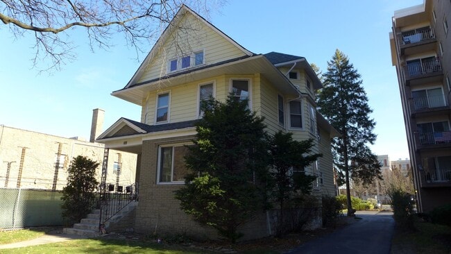 property at 419 Ashland Ave