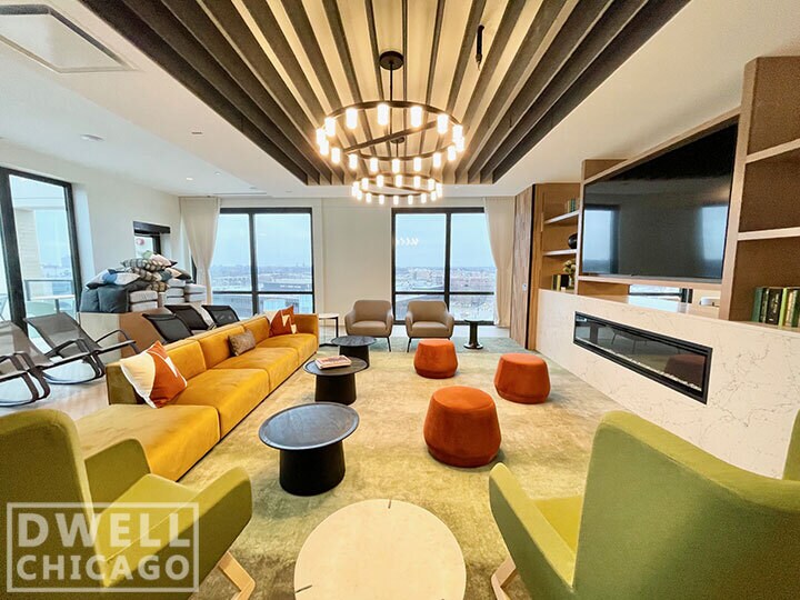 4607 N Broadway St, Unit 412 in Chicago, IL - Building Photo