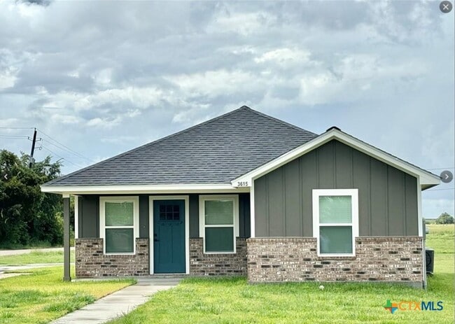 property at 3615 Hanselman Rd