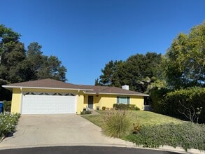 486 Vaquero Ln in Santa Barbara, CA - Building Photo - Building Photo