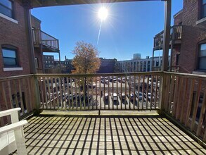 96 Gainsborough St, Unit 306w in Boston, MA - Building Photo - Building Photo