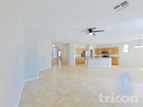 43207 Lindgren Dr in Maricopa, AZ - Building Photo - Building Photo