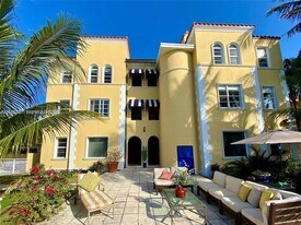 4812 Pine Tree Dr in Miami Beach, FL - Building Photo