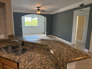 9905 Baywinds Blvd in Royal Palm Beach, FL - Building Photo - Building Photo