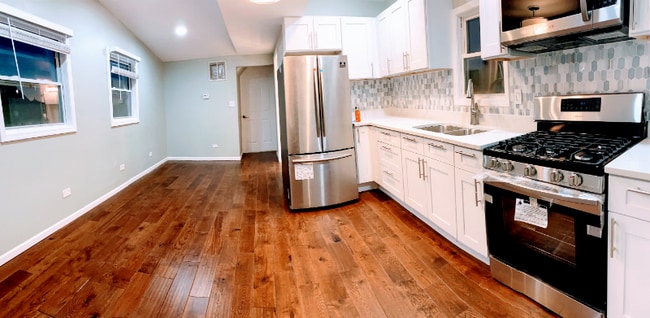 3418 W McLean Ave in Chicago, IL - Building Photo - Building Photo