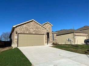 200 Kildeer Pass in Jarrell, TX - Building Photo - Building Photo