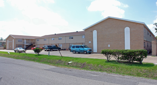 2865 Louisiana St in Beaumont, TX - Foto de edificio - Building Photo