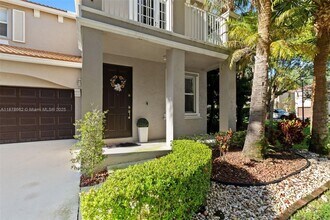 15816 SW 48th Manor in Miramar, FL - Foto de edificio - Building Photo