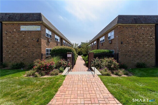 property at 637 Cove Rd