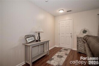 137 Lynch Cir in Mooresville, NC - Foto de edificio - Building Photo