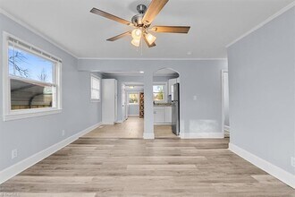 1101 Hickory Ave in Greensboro, NC - Foto de edificio - Building Photo