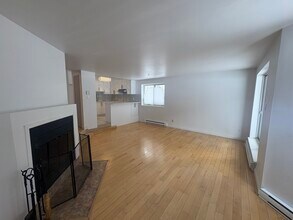 4077 De La Seine Rue in Laval, QC - Building Photo - Building Photo