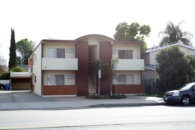 14718 Magnolia Blvd in Sherman Oaks, CA - Building Photo - Primary Photo