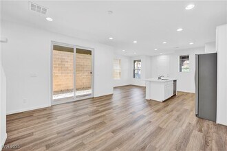 11656 Bearpaw Meadow Ave in Las Vegas, NV - Building Photo - Building Photo