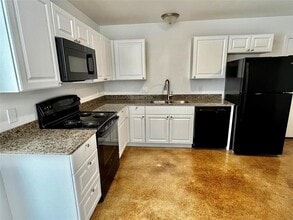 618 Thomas St in Bonham, TX - Building Photo - Building Photo