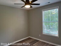 301 Glencoe Dr photo'