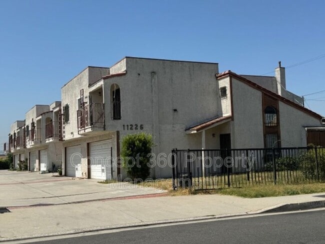 property at 11226 Elliott Ave