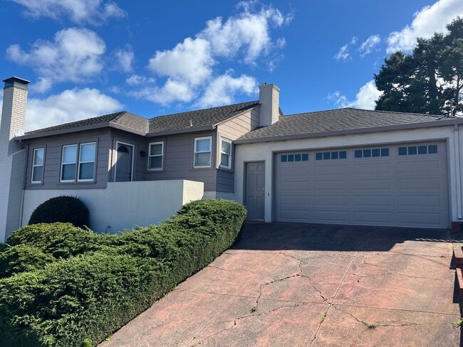 1500 5th Ave in Belmont, CA - Building Photo - Building Photo