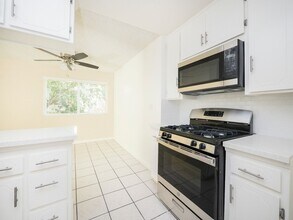 1641 Veteran Ave in Los Angeles, CA - Building Photo - Interior Photo