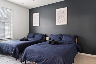 2037 Statesville Ave in Charlotte, NC - Building Photo - Building Photo