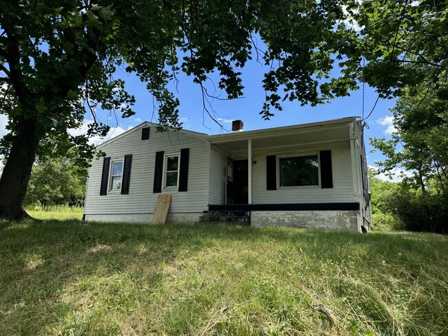 71 Powers Rockwell Ln