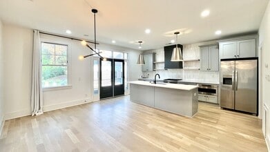 610 West Blvd in Charlotte, NC - Building Photo - Building Photo