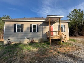 48 S St in Henderson, NC - Building Photo