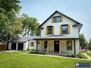 3210 S 48th St in Lincoln, NE - Foto de edificio - Building Photo