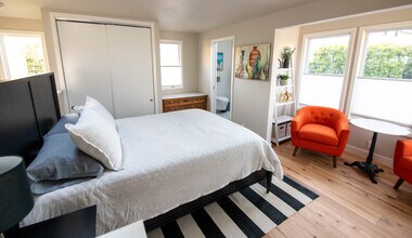 1658 Lower Grand Ave in Piedmont, CA - Building Photo - Building Photo