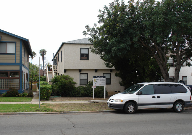 1057-1063 Loring St in San Diego, CA - Building Photo - Building Photo