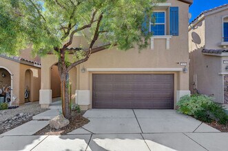 7629 Jasmine Falls Dr in Las Vegas, NV - Foto de edificio - Building Photo