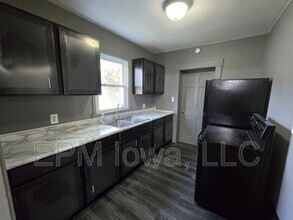 709 Kern St in Waterloo, IA - Building Photo - Building Photo