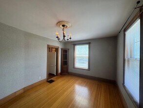 94 College Ave, Unit #2 in Somerville, MA - Building Photo - Building Photo