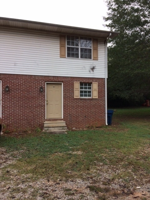 property at 523 Gadsden Rd NW