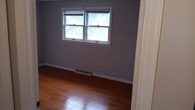 1414 Chatham Heights Rd in Martinsville, VA - Building Photo - Building Photo