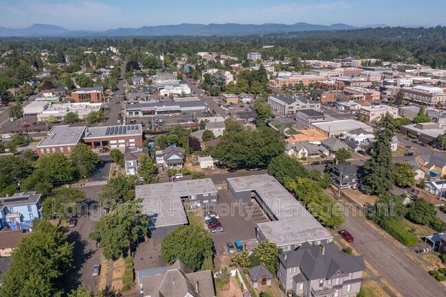 205 SE 6th Ave in Albany, OR - Building Photo - Building Photo