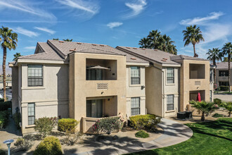 Aventine Apartment Homes in La Quinta, CA - Foto de edificio - Building Photo