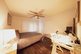 310 Lathrop Ave, Unit 401 in Forest Park, IL - Building Photo - Building Photo