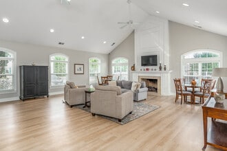 The Residences at Scioto Crossing in Dublin, OH - Foto de edificio - Interior Photo