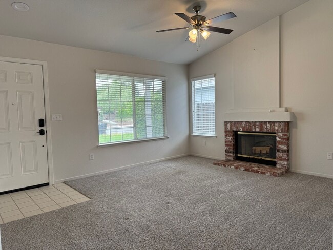 1019 Shenencock Way in Roseville, CA - Building Photo - Building Photo