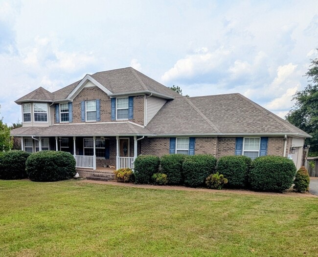 property at 1609 Lydia Ct