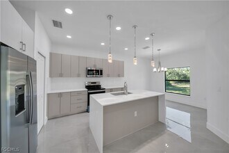 1904 East 11th Street in Lehigh Acres, FL - Building Photo - Building Photo