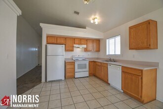 14961 Padres Rd in Arizona City, AZ - Building Photo - Building Photo