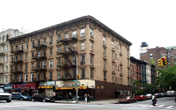 1656-1660 3rd Ave in New York, NY - Building Photo