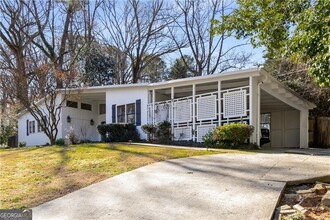 130 Putnam Cir NE in Atlanta, GA - Building Photo - Building Photo