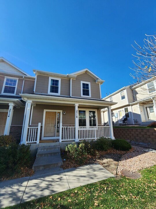 2718 Tumblewood Grove in Colorado Springs, CO - Foto de edificio