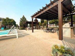 Maple Valley in Logan, UT - Foto de edificio - Building Photo