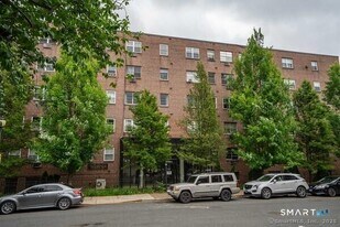 40 Owen St in Hartford, CT - Building Photo